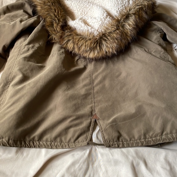 COPY - Love Tree mid season Jacket - Picture 3 of 3